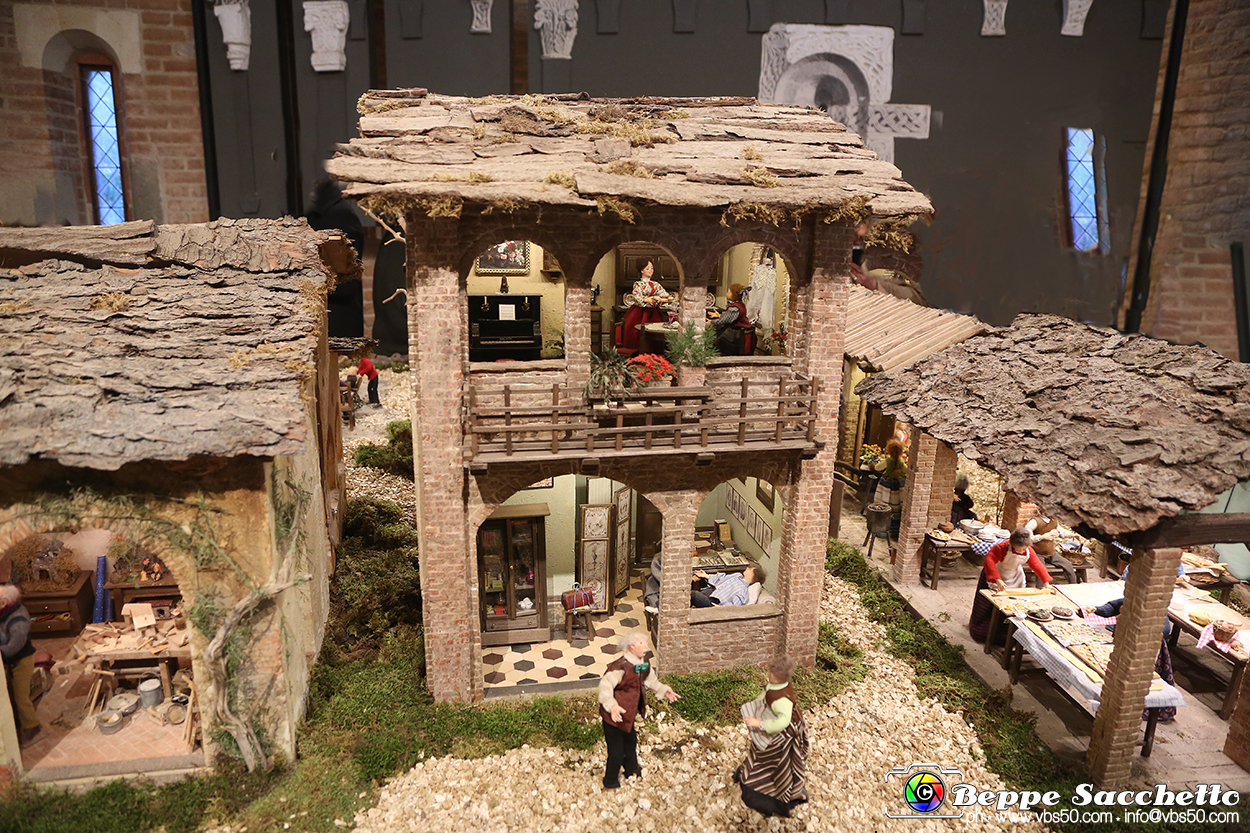 VBS_7409 - Abbazia di Vezzolano - Presepe artistico di Anna Rosa Nicola.jpg
